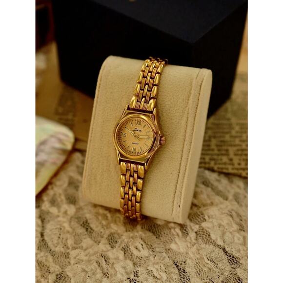 Gold French Vintage Style Unique Elegant Women’s Wrist Watch Trendy Cute Gift main image 3